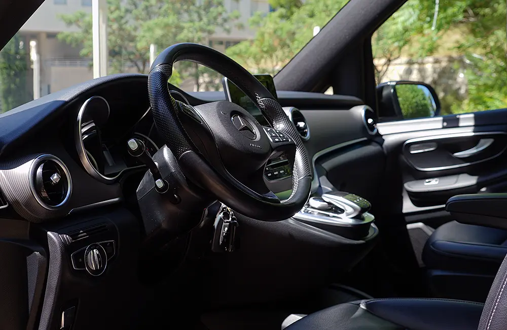 Sedan — Mercedes E-Class transfer vehicle